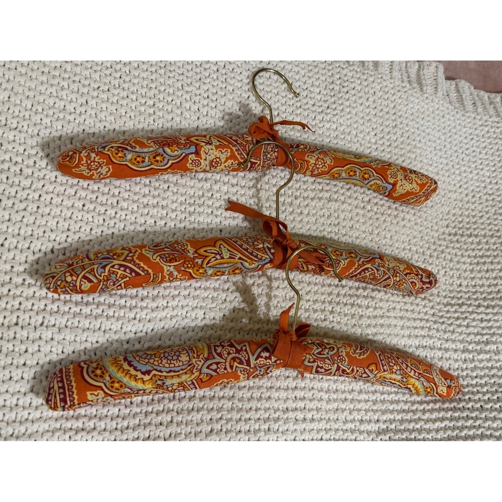3 VTG Vera Bradley Padded Clothes Hangers Orange Paisley Fabric  Hook Bows